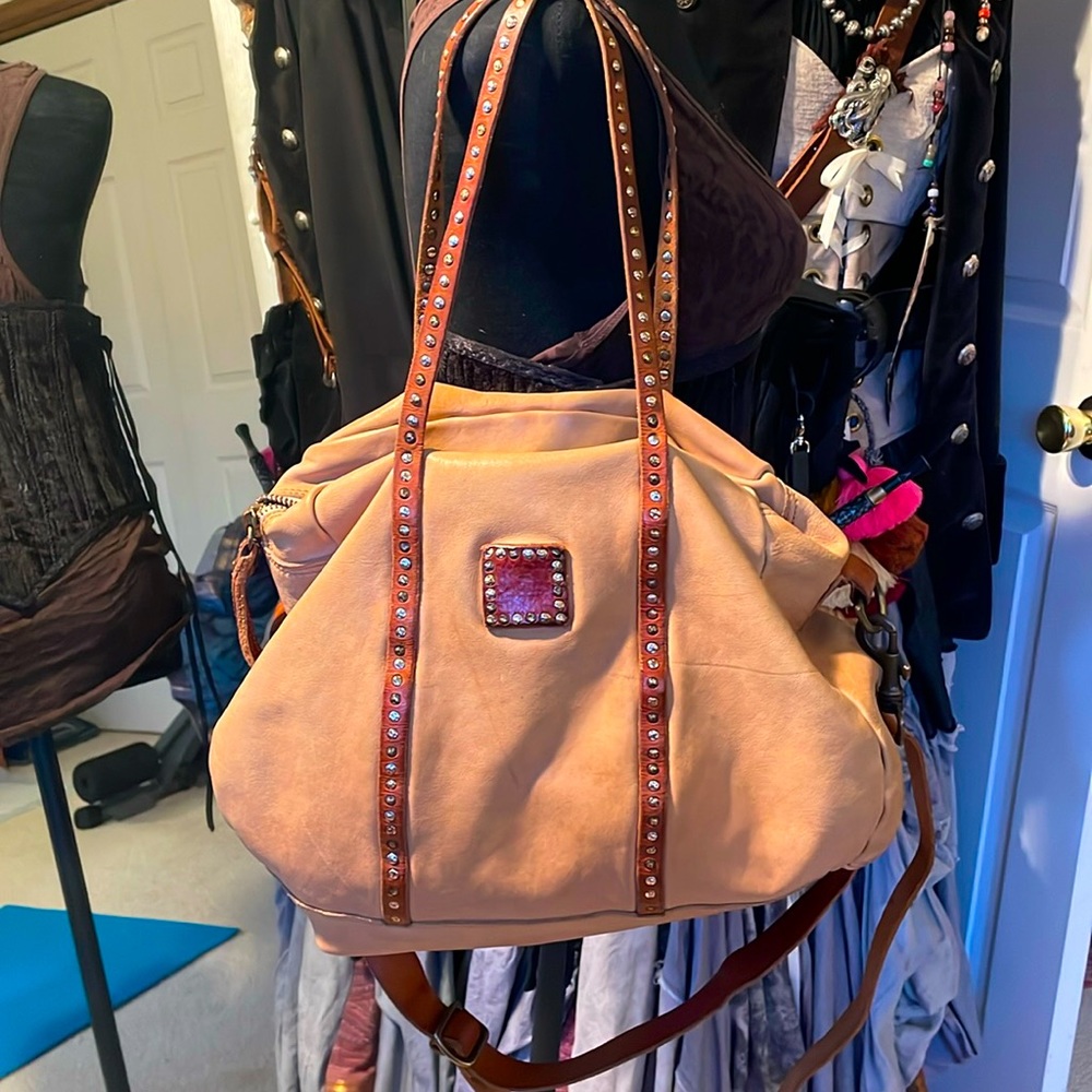 Campomaggie light blonde leather crossbody bag GUC